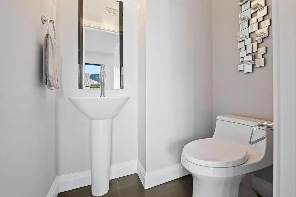 8 Portside Drive Fort Lauderdale FL 33316
