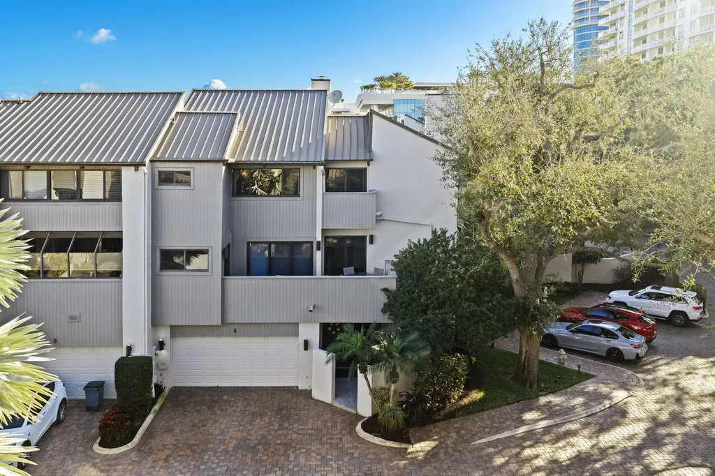 8 Portside Drive Fort Lauderdale FL 33316