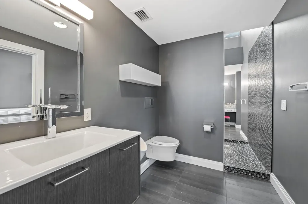 8 Portside Drive Fort Lauderdale FL 33316