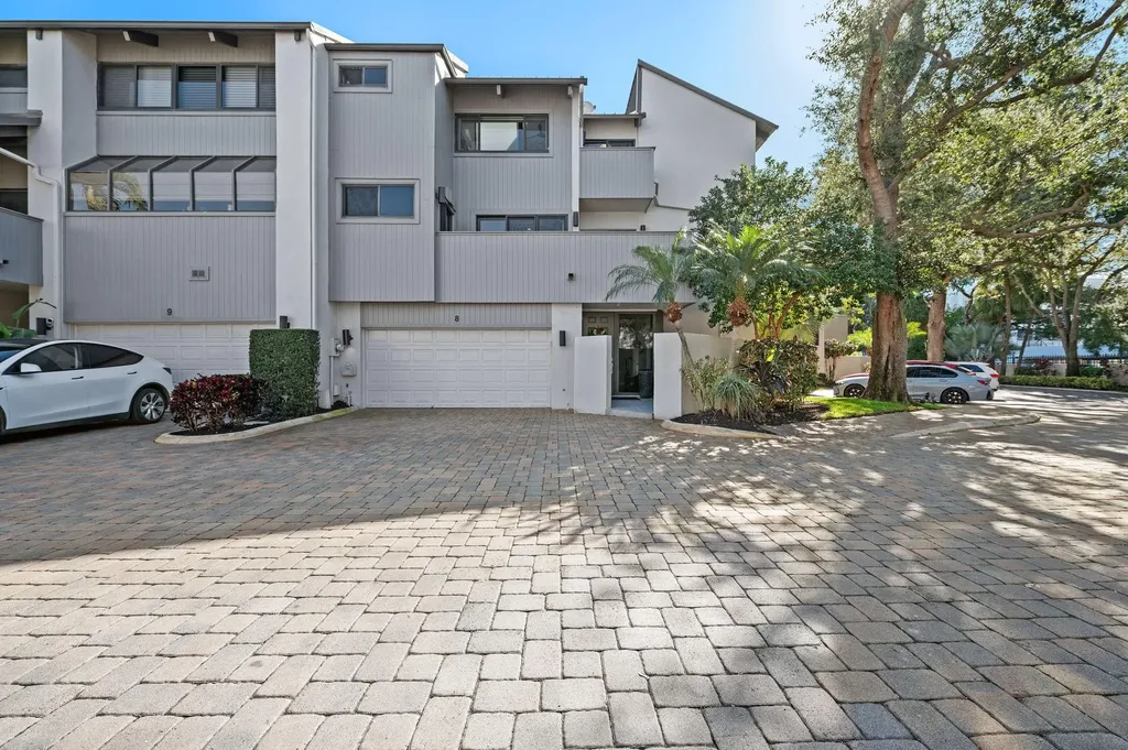 8 Portside Drive Fort Lauderdale FL 33316