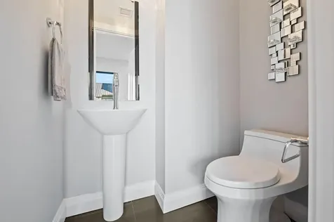 8 Portside Drive Fort Lauderdale FL 33316