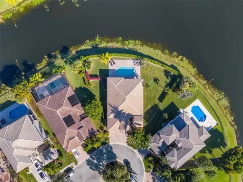 7922 NW 109th Lane Parkland FL 33076
