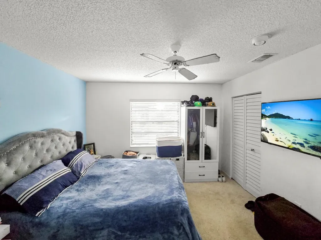 9286 Vista Del Lago Boca Raton FL 33428