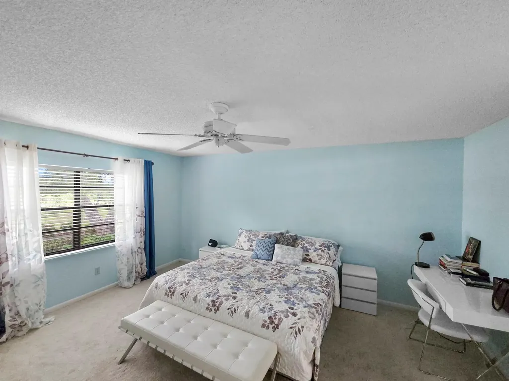 9286 Vista Del Lago Boca Raton FL 33428