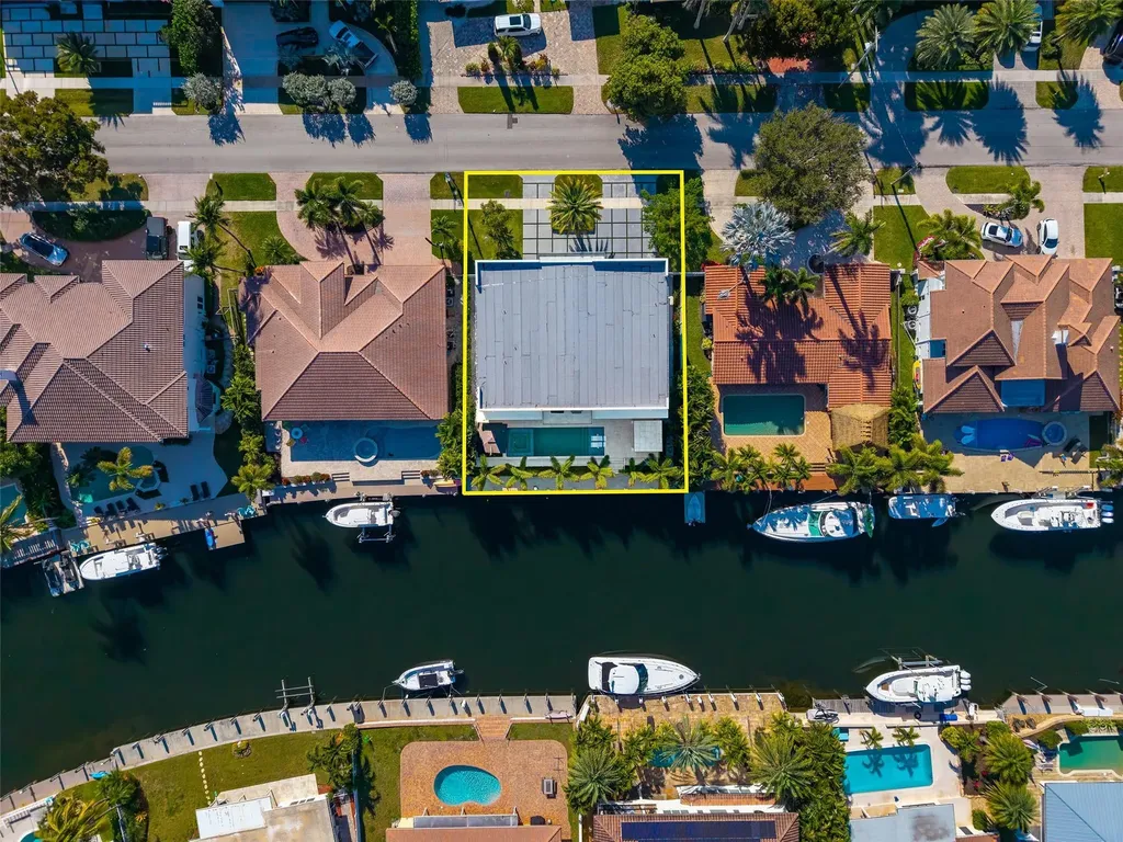 2631 NE 48th Court Lighthouse Point FL 33064