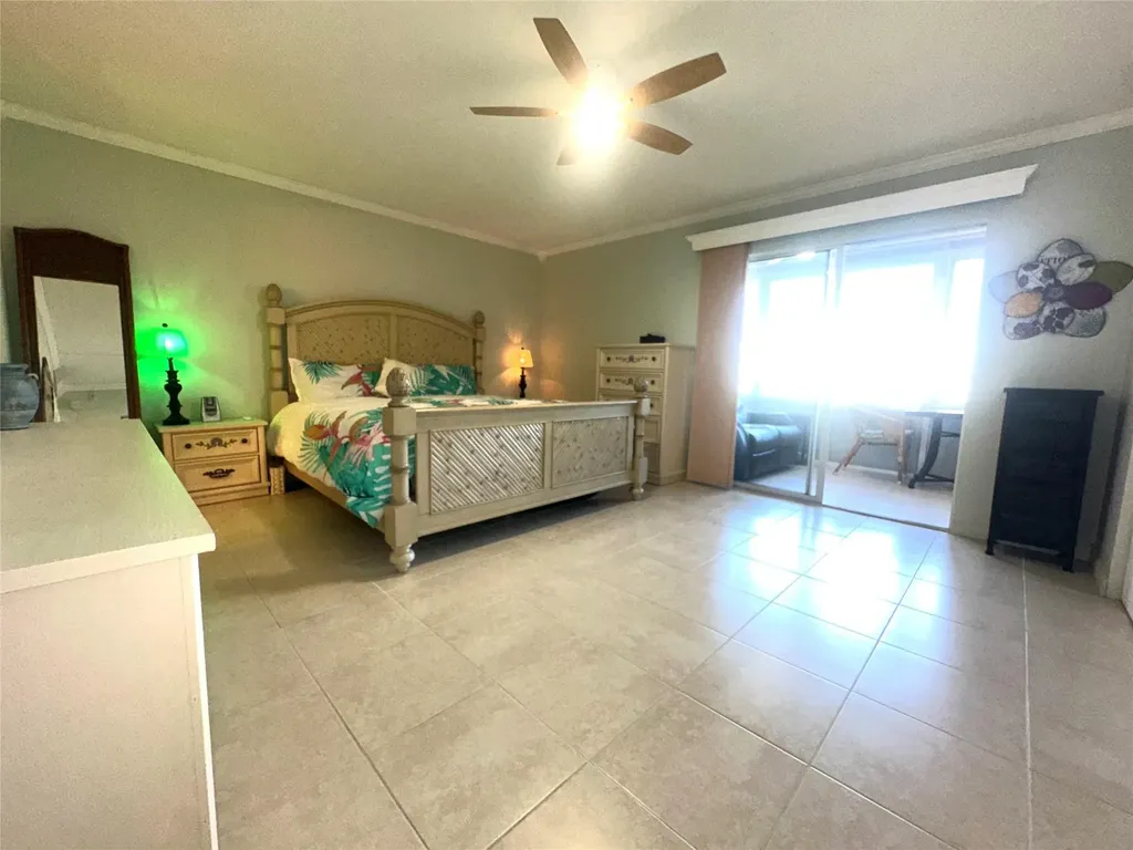 4032 Cambridge B Deerfield Beach FL 33442
