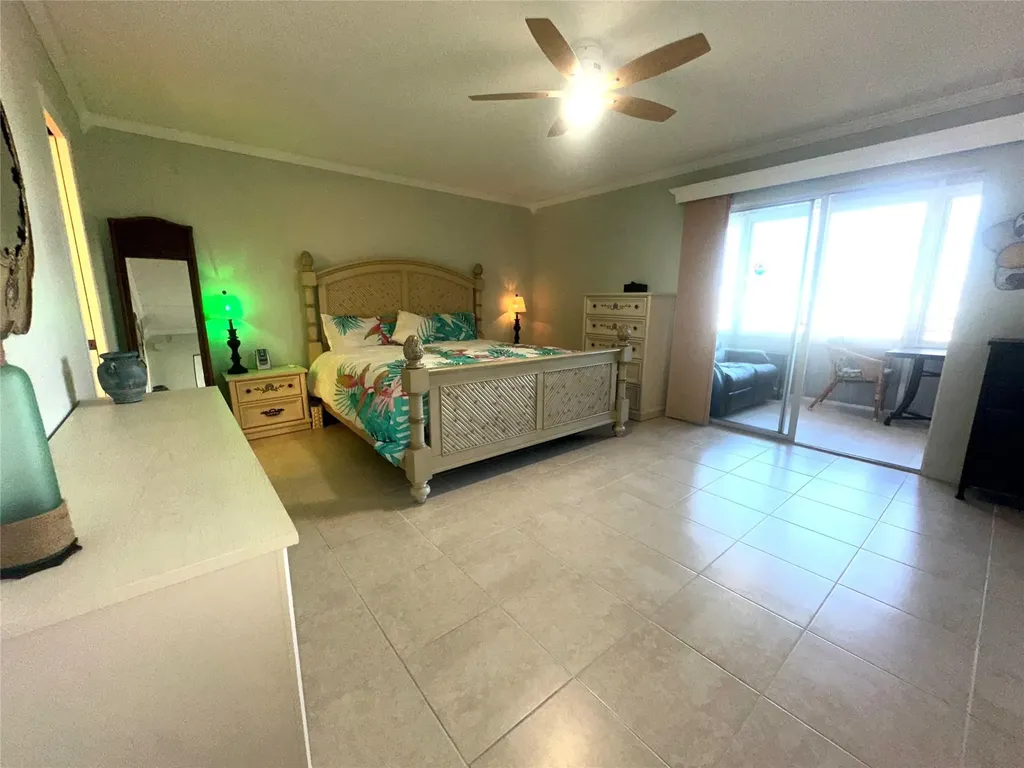 4032 Cambridge B Deerfield Beach FL 33442