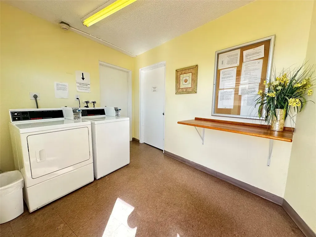 4032 Cambridge B Deerfield Beach FL 33442