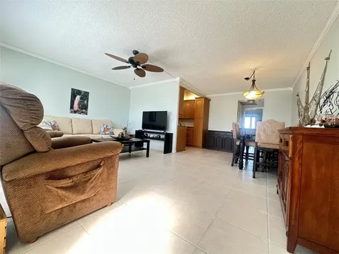 4032 Cambridge B Deerfield Beach FL 33442