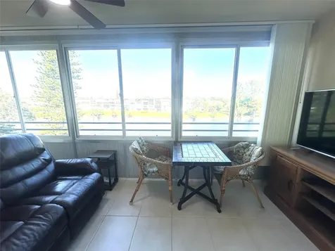 4032 Cambridge B Deerfield Beach FL 33442