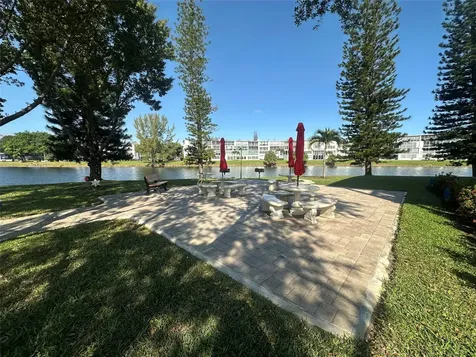 4032 Cambridge B Deerfield Beach FL 33442