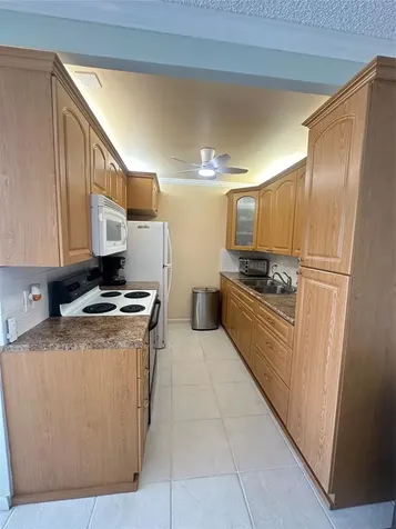4032 Cambridge B Deerfield Beach FL 33442