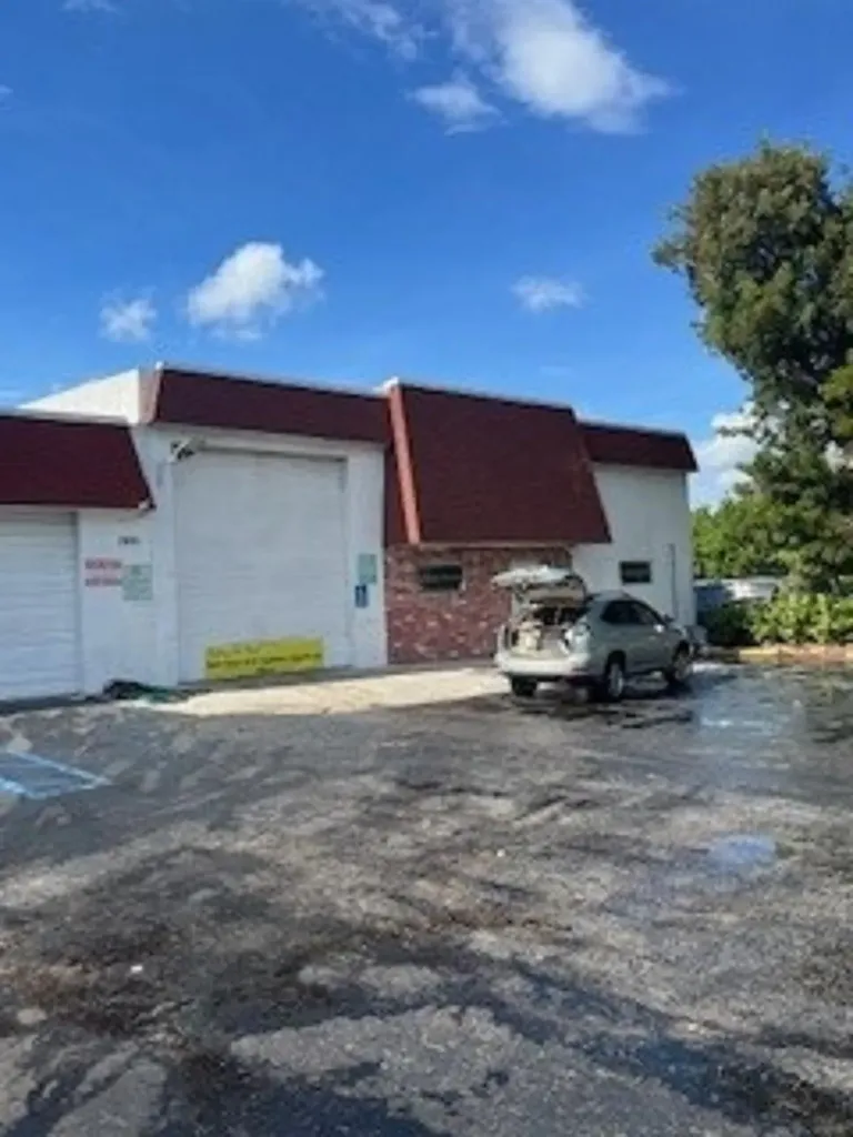 1901 N Dixie Highway Pompano Beach FL 33060