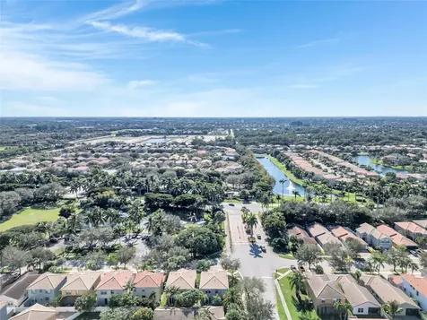 5045 Northern Lights Drive Greenacres FL 33463