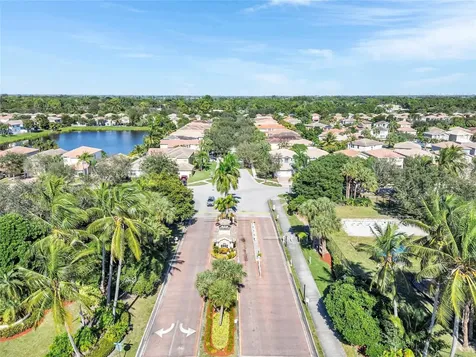 5045 Northern Lights Drive Greenacres FL 33463