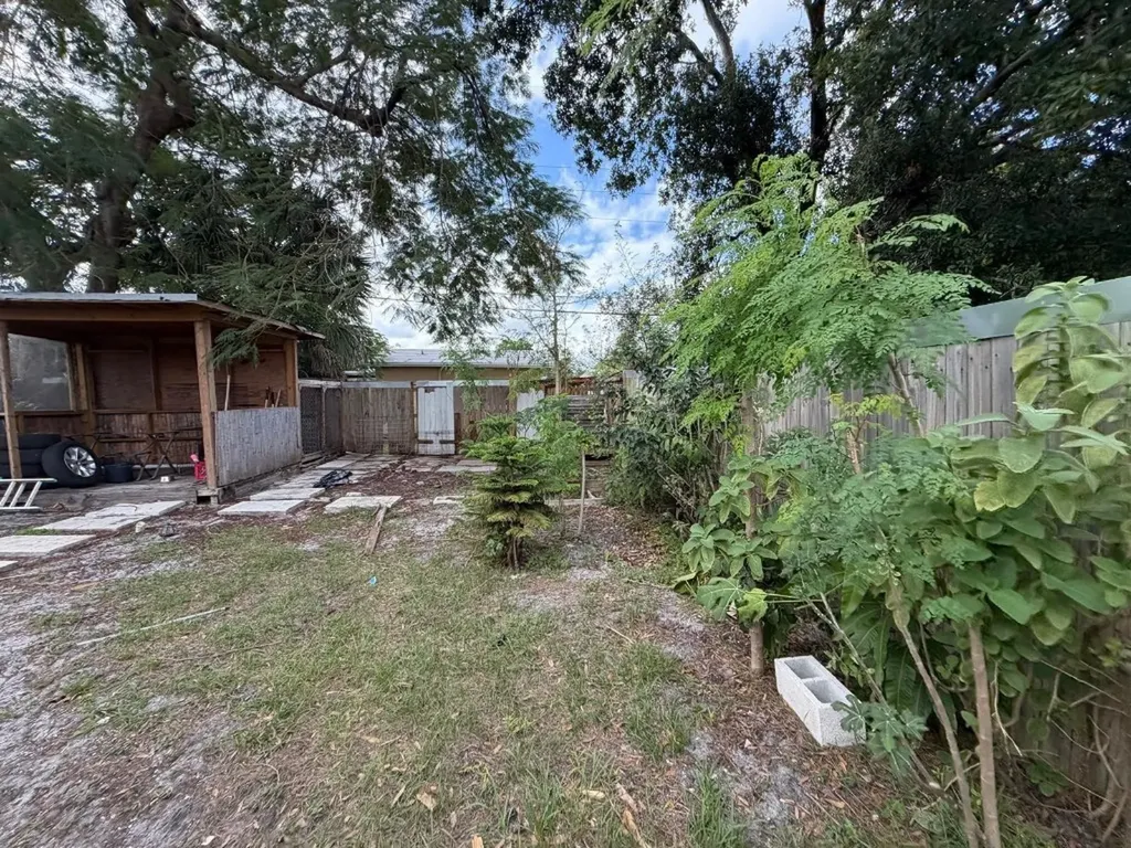 405 NW 18th Avenue Fort Lauderdale FL 33311
