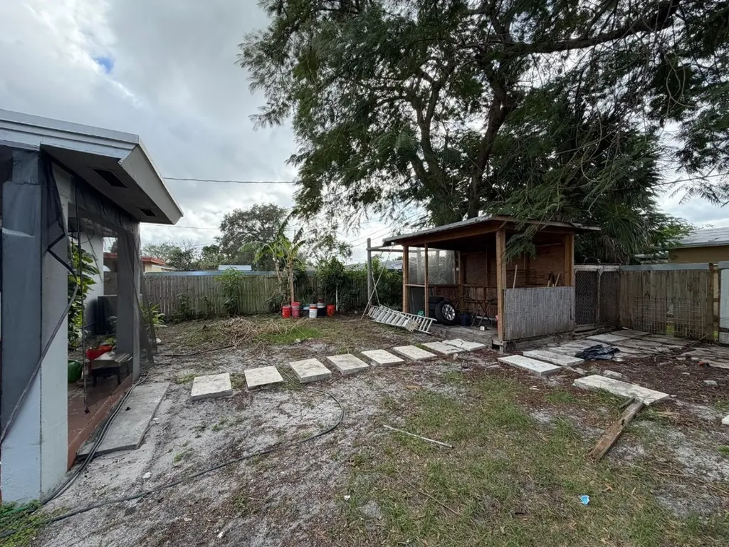 405 NW 18th Avenue Fort Lauderdale FL 33311