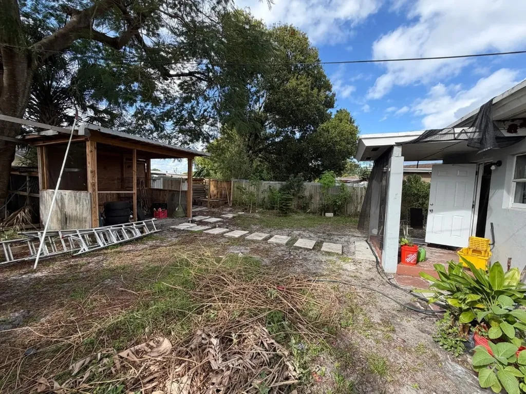 405 NW 18th Avenue Fort Lauderdale FL 33311