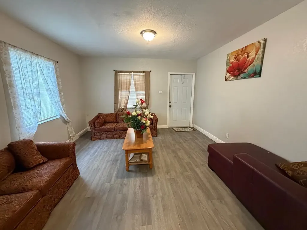 405 NW 18th Avenue Fort Lauderdale FL 33311