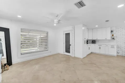 11800 NW 25th Street Plantation FL 33323