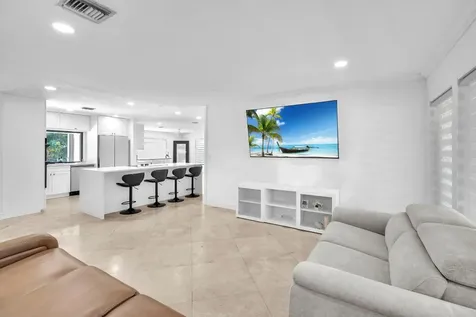 11800 NW 25th Street Plantation FL 33323