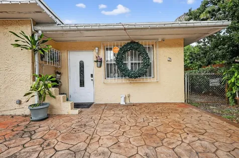 641 NE 140th Street North Miami FL 33161