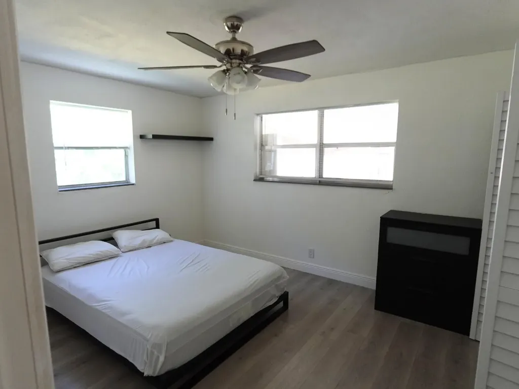 4421 NW 34th Court Lauderdale Lakes FL 33319