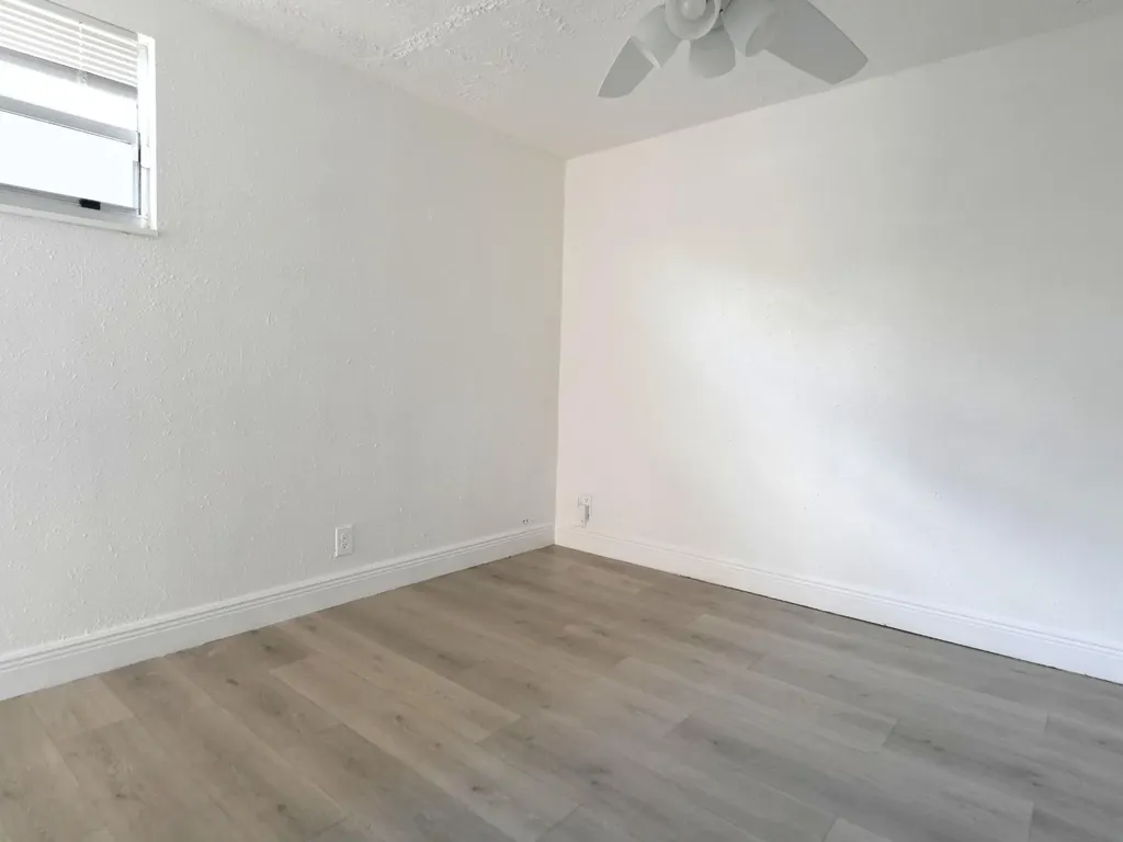 4421 NW 34th Court Lauderdale Lakes FL 33319