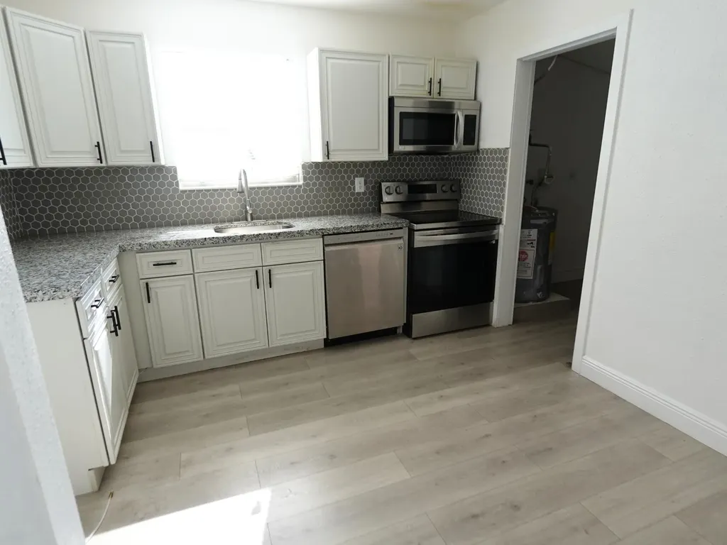 4421 NW 34th Court Lauderdale Lakes FL 33319