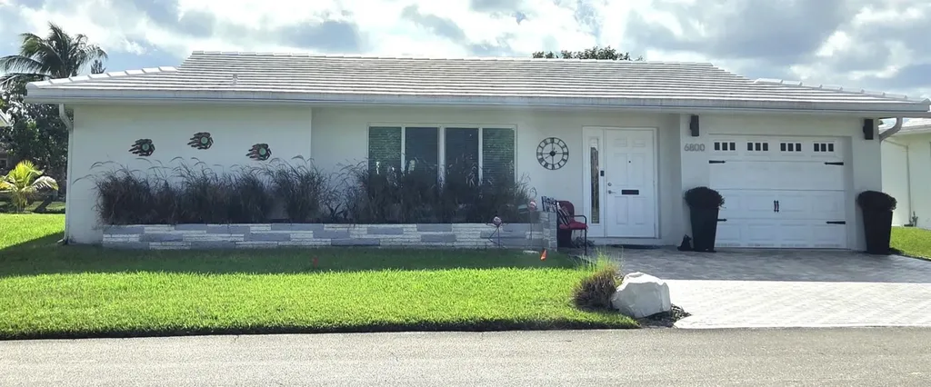 6800 NW 70th Street Tamarac FL 33321