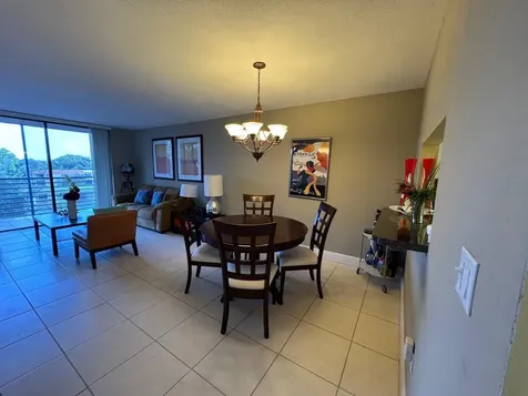 900 Colony Point Circle Pembroke Pines FL 33026
