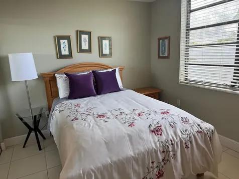 900 Colony Point Circle Pembroke Pines FL 33026