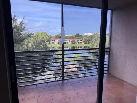900 Colony Point Circle Pembroke Pines FL 33026