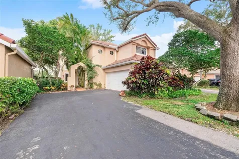 10019 NW 5th Street Plantation FL 33324