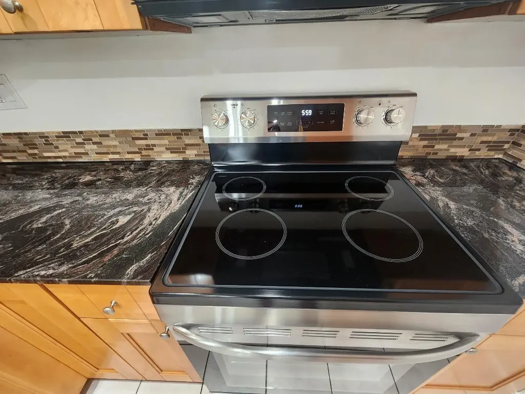 4384 NW 9th Avenue Deerfield Beach FL 33064