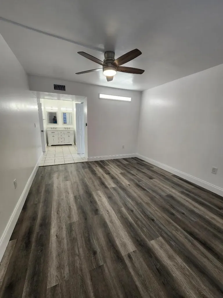 4384 NW 9th Avenue Deerfield Beach FL 33064