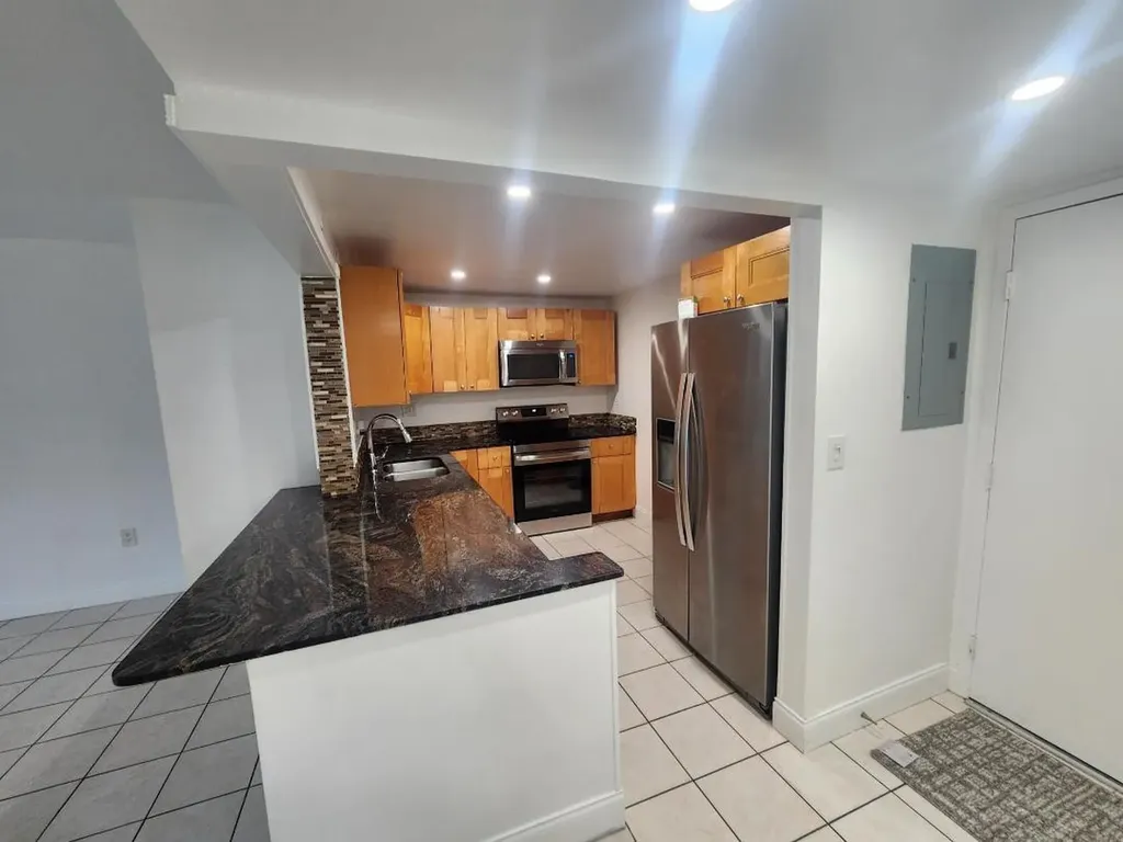 4384 NW 9th Avenue Deerfield Beach FL 33064