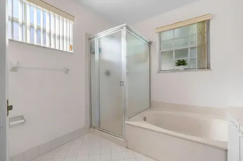 527 NW 87th Lane Coral Springs FL 33071
