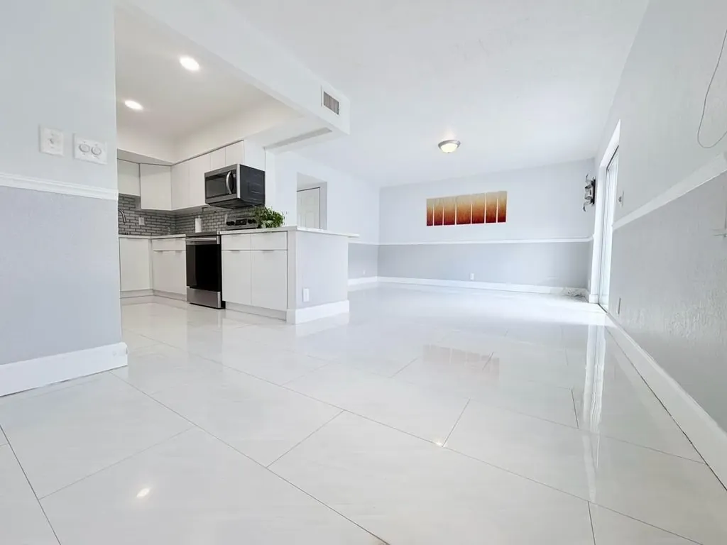 1788 SW 81st Way Davie FL 33324