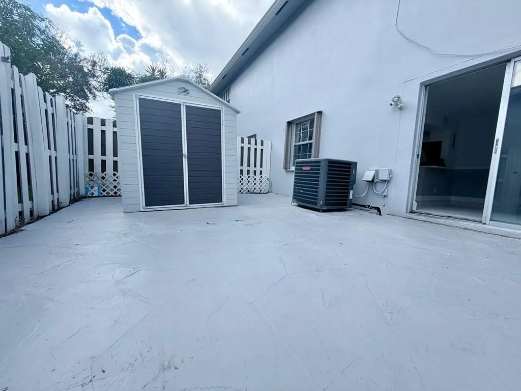 1788 SW 81st Way Davie FL 33324