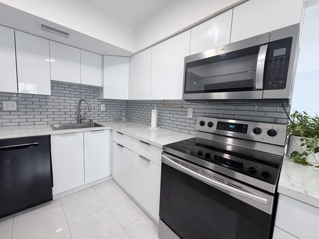 1788 SW 81st Way Davie FL 33324