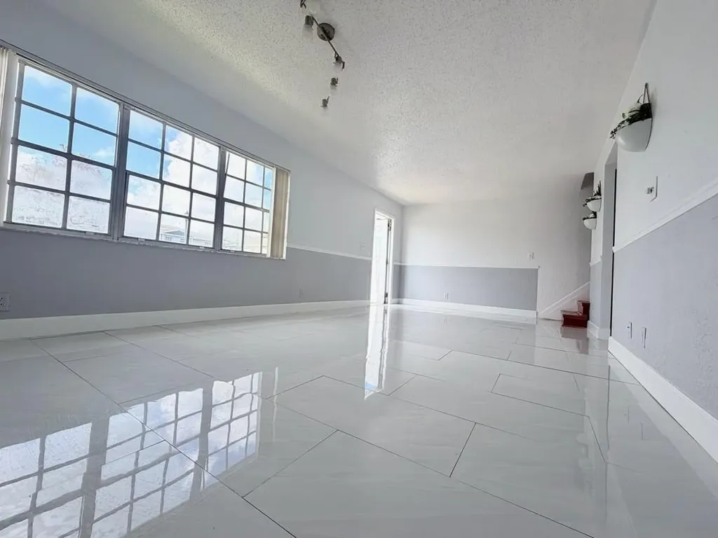 1788 SW 81st Way Davie FL 33324