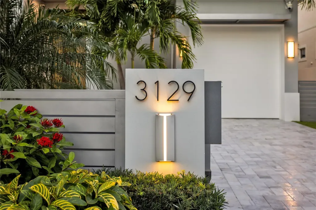 3129 NE 31st Avenue Lighthouse Point FL 33064
