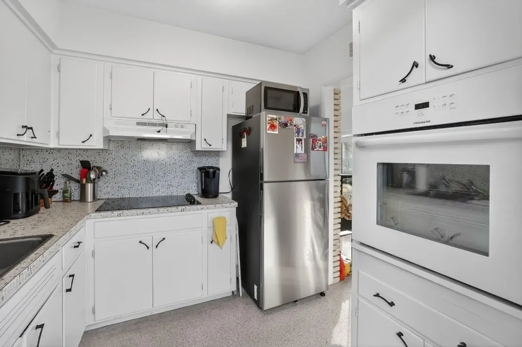 4436 Seagrape Drive Lauderdale By The Sea FL 33308