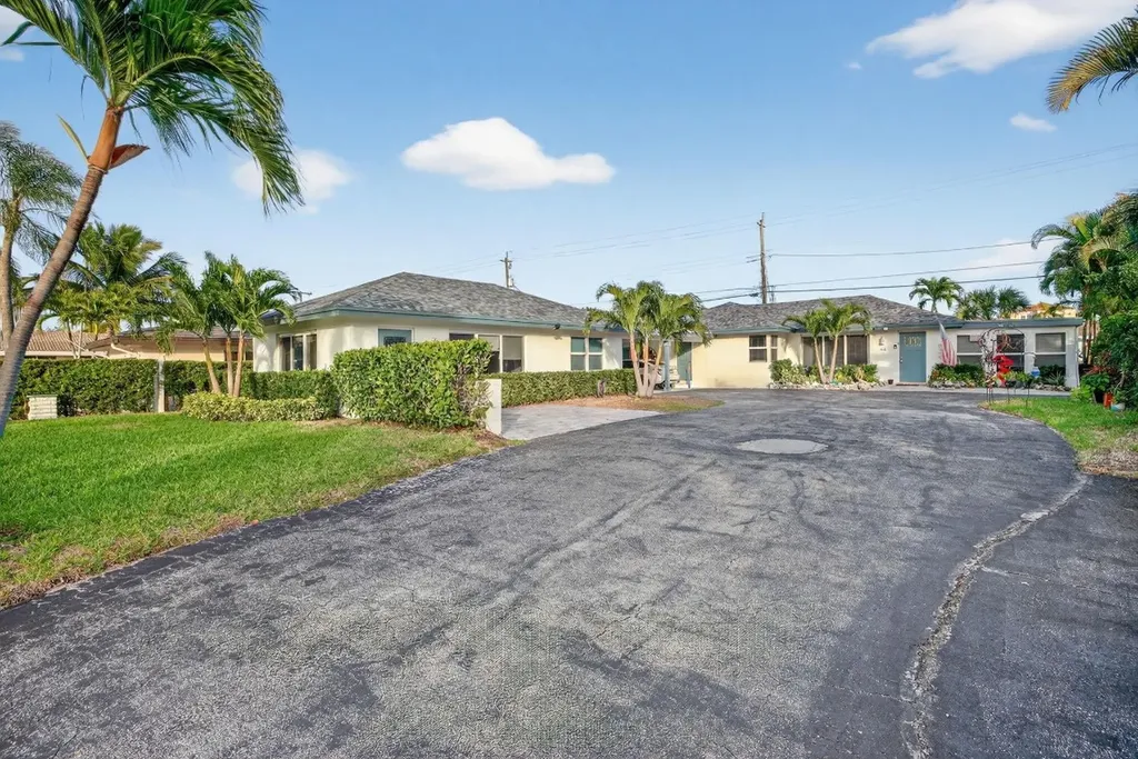 4436 Seagrape Drive Lauderdale By The Sea FL 33308