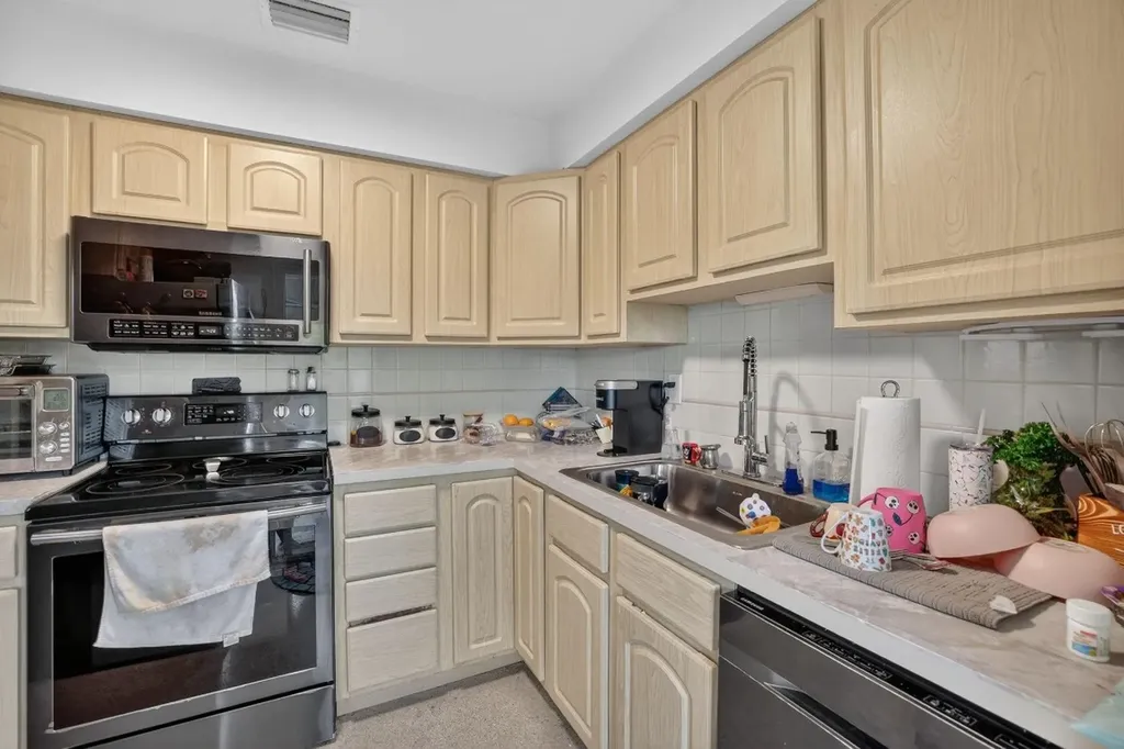 4436 Seagrape Drive Lauderdale By The Sea FL 33308