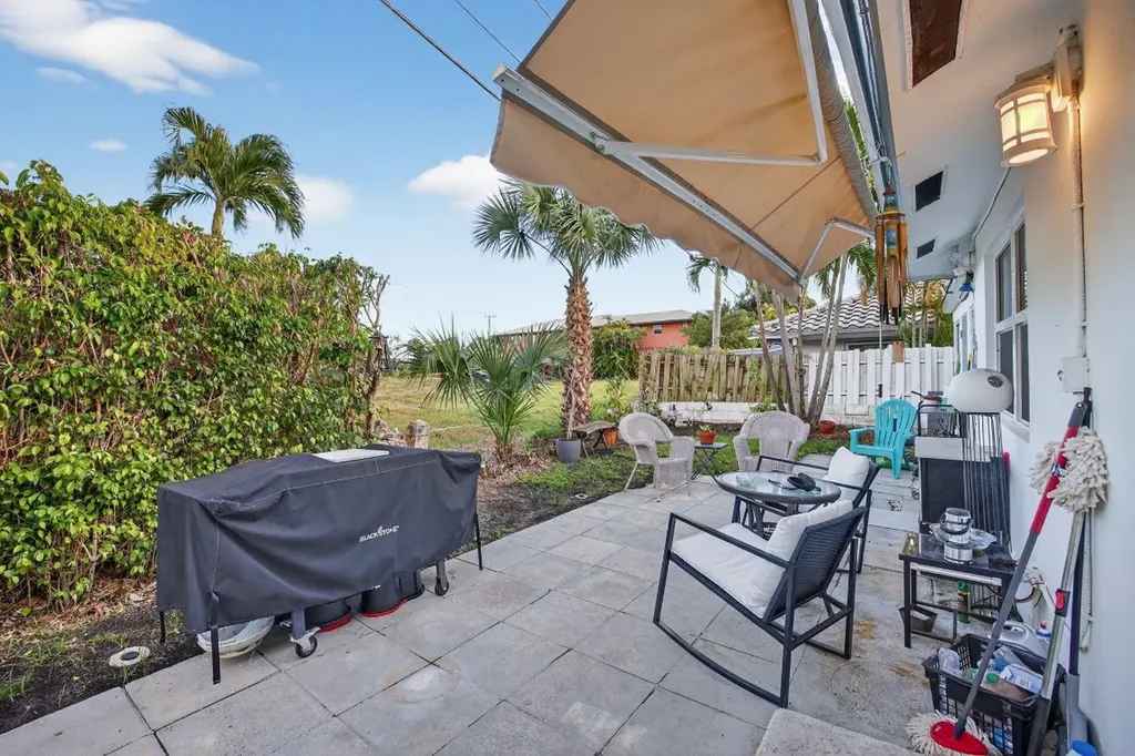 4436 Seagrape Drive Lauderdale By The Sea FL 33308