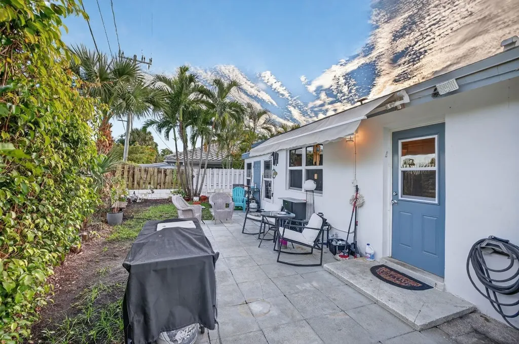 4436 Seagrape Drive Lauderdale By The Sea FL 33308