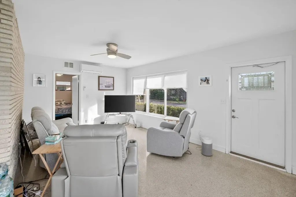 4436 Seagrape Drive Lauderdale By The Sea FL 33308