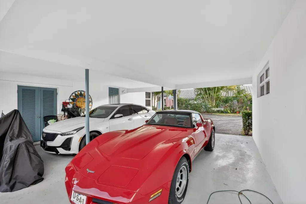 4436 Seagrape Drive Lauderdale By The Sea FL 33308